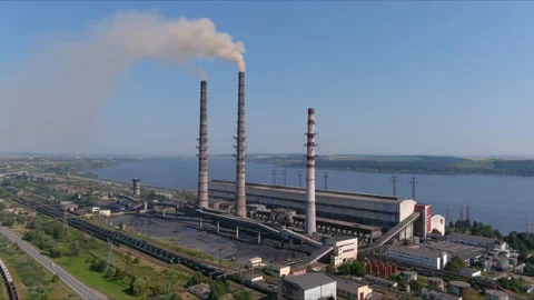 Environmental pollution. Smoke with harmful substances is ejected into the air 库存影片 171759613