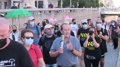Environmentalist protest climate change global warming ccovid 19  protesters Stock Footage 161815011