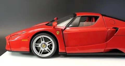 ENZO FERRARI pan sx Stock Footage 115398337