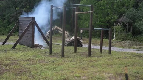 EOD L3Harris multi-mission robot detonates explosives Vidéo 209492598