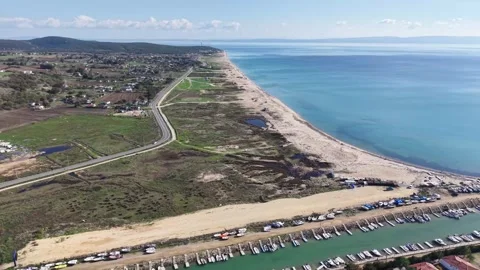 Epic 4K Cinematic Drone View of a Breathtaking Natural Landscape at Golden Hour 库存影片 331946824
