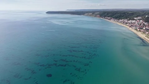 Epic 4K Cinematic Drone View of a Breathtaking Natural Landscape at Golden Hour Stockbeeldmateriaal 331946865