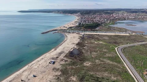 Epic 4K Cinematic Drone View of a Breathtaking Natural Landscape at Golden Hour Vidéo 331946866
