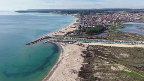 Epic 4K Cinematic Drone View of a Breathtaking Natural Landscape at Golden Hour 库存影片 331946875