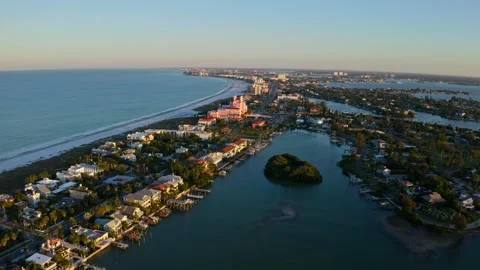 Epic Aerial Drone coast beach saint st petersburg florida near tampa sunrise Vídeo Stock 280494819