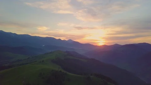 Epic Aerial Flight Over Mist Forrest Sunset Beautiful Fall Season Forrest Mou 動画素材 111134977