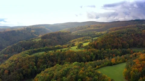 Epic Aerial View of Autumn Forest Hills – 4K Drone Cinematic 動画素材 320163211