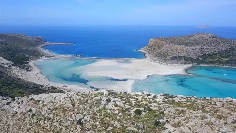 Epic Balos Lagoon Fly Over With Bird Видео 109458924