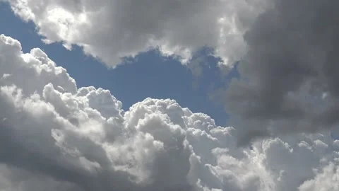 Epic cloud formation Stock Footage 159075042