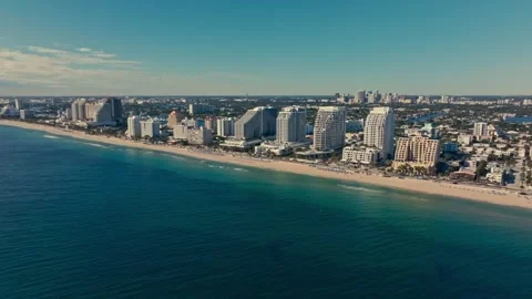 Epic Drone Aerial shot of Beach and Hotels in Fort Lauderdale Blue Ocean Stockbeeldmateriaal 280701457