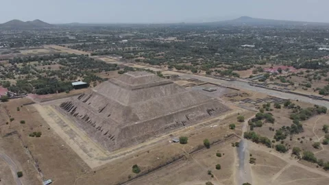 Epic Drone Shot Of Pyramid Of The Sun At Teotihuacan, Mexico City Stock Footage 154627294