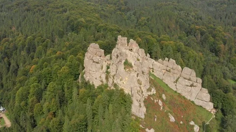 Epic drone top-down aerial view Mountains rocky valley Vídeo Stock 126547567