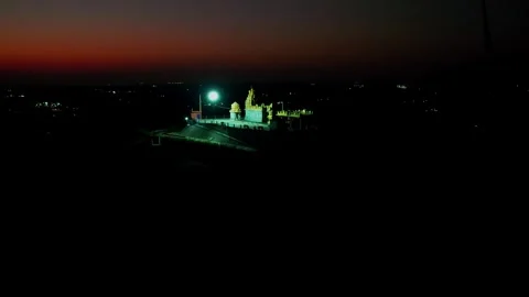 An epic drone video of old hindu temple located on top of hill with mesmeri.. Stock Footage 346703824
