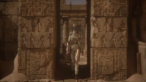 Epic introduction of the alien pharaonic queen in a legendary moment Stock Footage 292752395