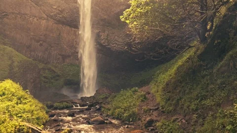Epic Latourell Falls Waterfall Oregon Washington Columbia River Gorge 库存影片 280702507