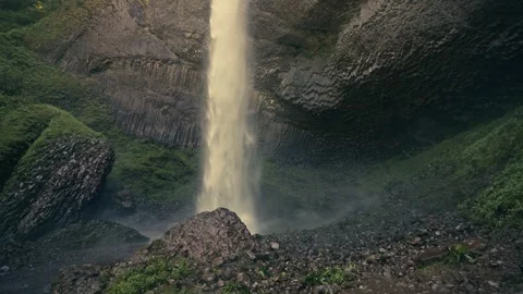 Epic Latourell Falls Waterfall Oregon Washington Columbia River Gorge 库存影片 280702549