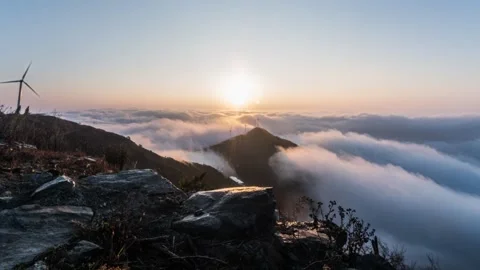 Epic Mountain Sea of Clouds Time-lapse with Rolling Mist and Nature View Stock Footage 326686501