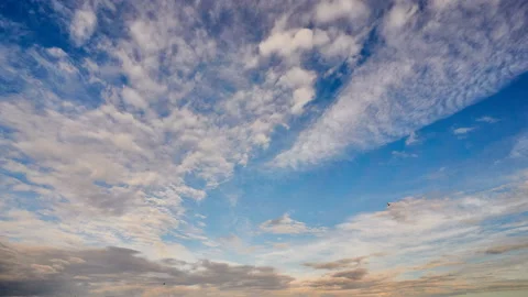 Epic storm tropical clouds at sunset. 4K Timelapse. 스톡 동영상 134588947
