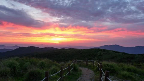 Epic Sunrise 库存影片 339529666
