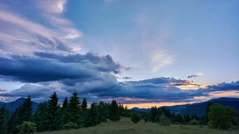 Epic sunset with colorful clouds Stock-Footage 169971035