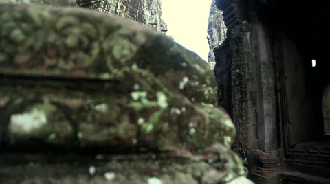 Epic temple in jungle Видео 42181028