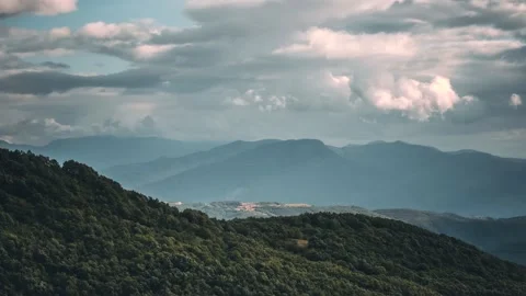 Epic timelapse ( coluds and mountain) Video stock 155857099
