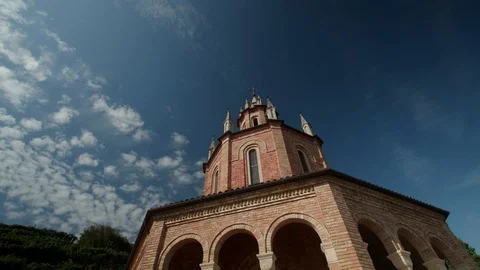 Epic Tracking shot - View of San Martino Church near Valdobbiadene - 4k Stock Footage 115836819