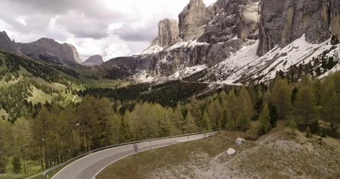 Epic valley between mountains seen from above. Aerial view of Dolomite mountains Video stock 132123843