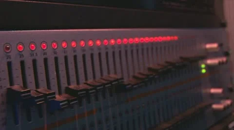 Equaliser focus pull Video stock 12577064