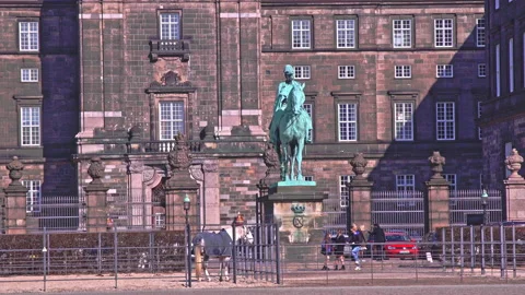 The equestrian statue in front of the Christiansborg Royal Palace Video stock 197485332