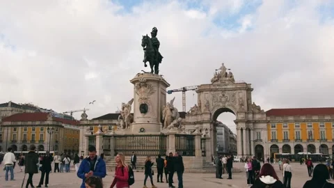 Equestrian statue at Praça do Comércio in Lisbon Stock Footage 340473728