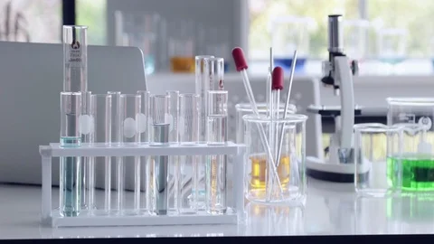 Equipment science in the laboratory. Stockbeeldmateriaal 107736238