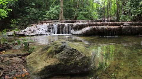 Erawan waterfall in thailand Vídeo Stock 51247027