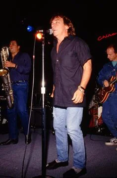 Eric Burdon performing with Robbie Krieger at the China Club in 1990 Credit: Stock Photos