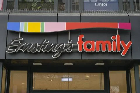  Ernstings Family Textilien, Wilmersdorfer Straße, Charlottenburg, Berlin,.. Stock Photos