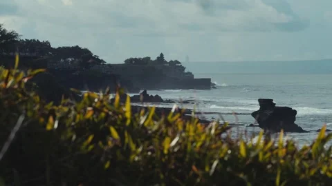 Eroded Geological Formations Under Turbulent Ocean Winds And Spray Vídeo Stock 329942188