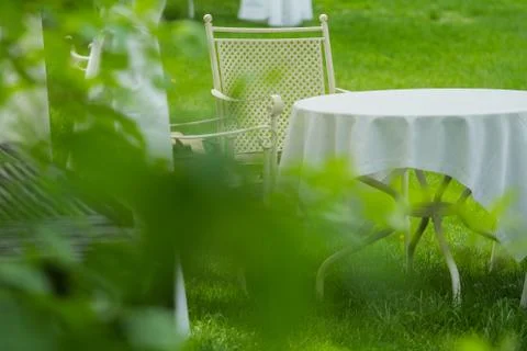 Errace restaurant in the park, with a table setting. Foto stock
