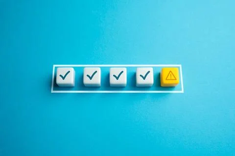 Error detected during verification. Fix bugs and troubleshoot. Incompletion.. Foto stock