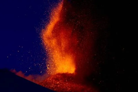 Eruption of the volcano "etna" in sicily, italy Foto stock
