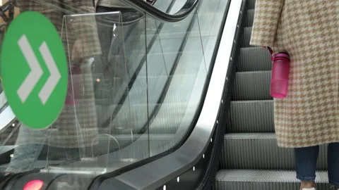 Escalator crowd, Shopping mall, Mall escalator Stock Footage 327663055