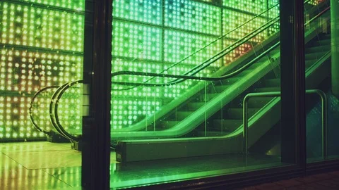 Escalator with LEDs Video stock 119847252