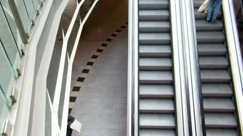 Escalator in motion Video stock 22139841