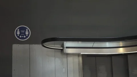 An escalator of a shopping centrum lies empty Video stock 129089659