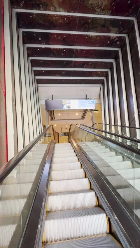 Escalator in Singapore Stock-Footage 305006596