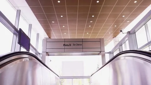 Escalator at under tunnel MRT Maluri station. Stock Footage 78060047