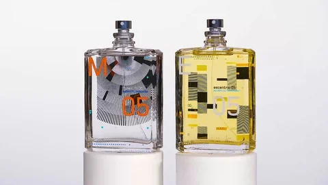 Escentric Molecules Molecule 05 Stock Footage 128912966