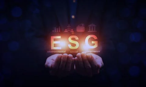 ESG visual screen on hand.ESG environmental social governance business strate Foto stock
