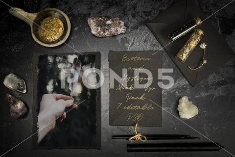Esoteric and Mystique Magical Mock-up PSD Modèle PSD
