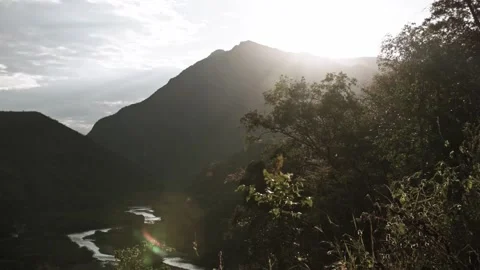 Espectacular view of sun going down over mountains in Colombia, South America Stock Footage 153810127