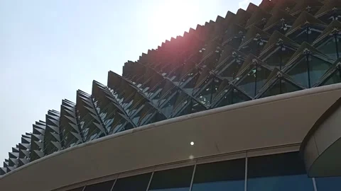 Esplanade Close Up of Spikes with Sun Flare Slow Motion Vidéo 231308615